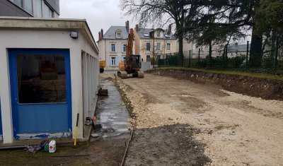 Location de pelle avec conducteur à Varennes-Vauzelles