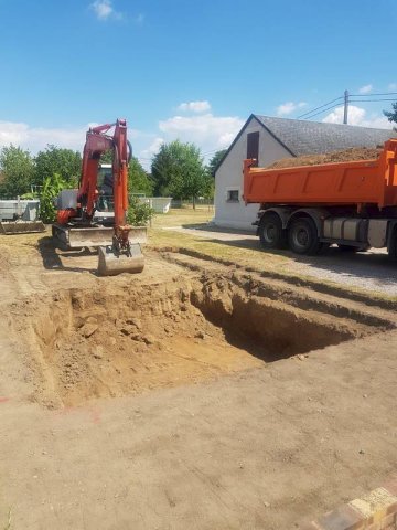 Terrassement d'une piscine à Nevers